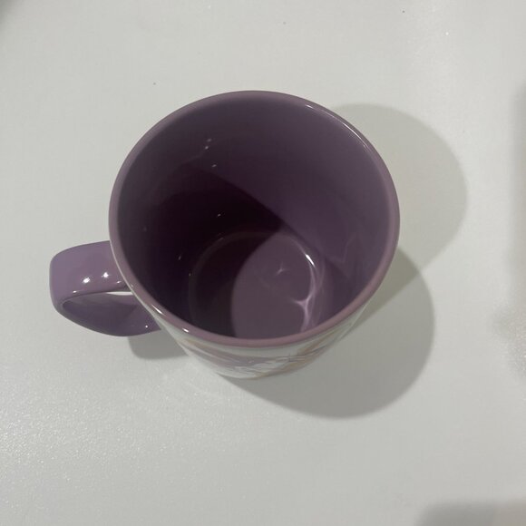 DISNEY STORE GENUINE AUTHENTIC DAISY DUCK COFFEE/TEA MUG LAVENDER INTERIOR - Picture 4 of 7